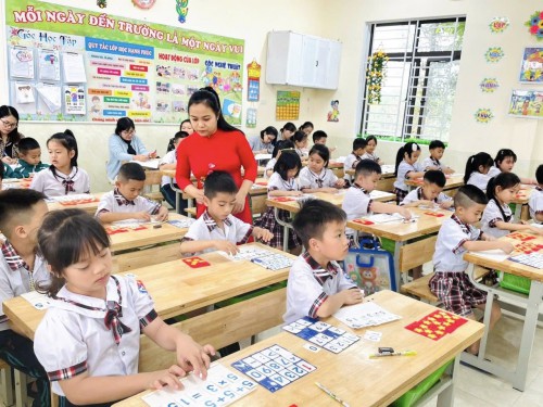 BỒI DƯỠNG GIÁO VIÊN THƯỜNG XUYÊN QUA HOẠT ĐỘNG THỰC TẬP TỔ