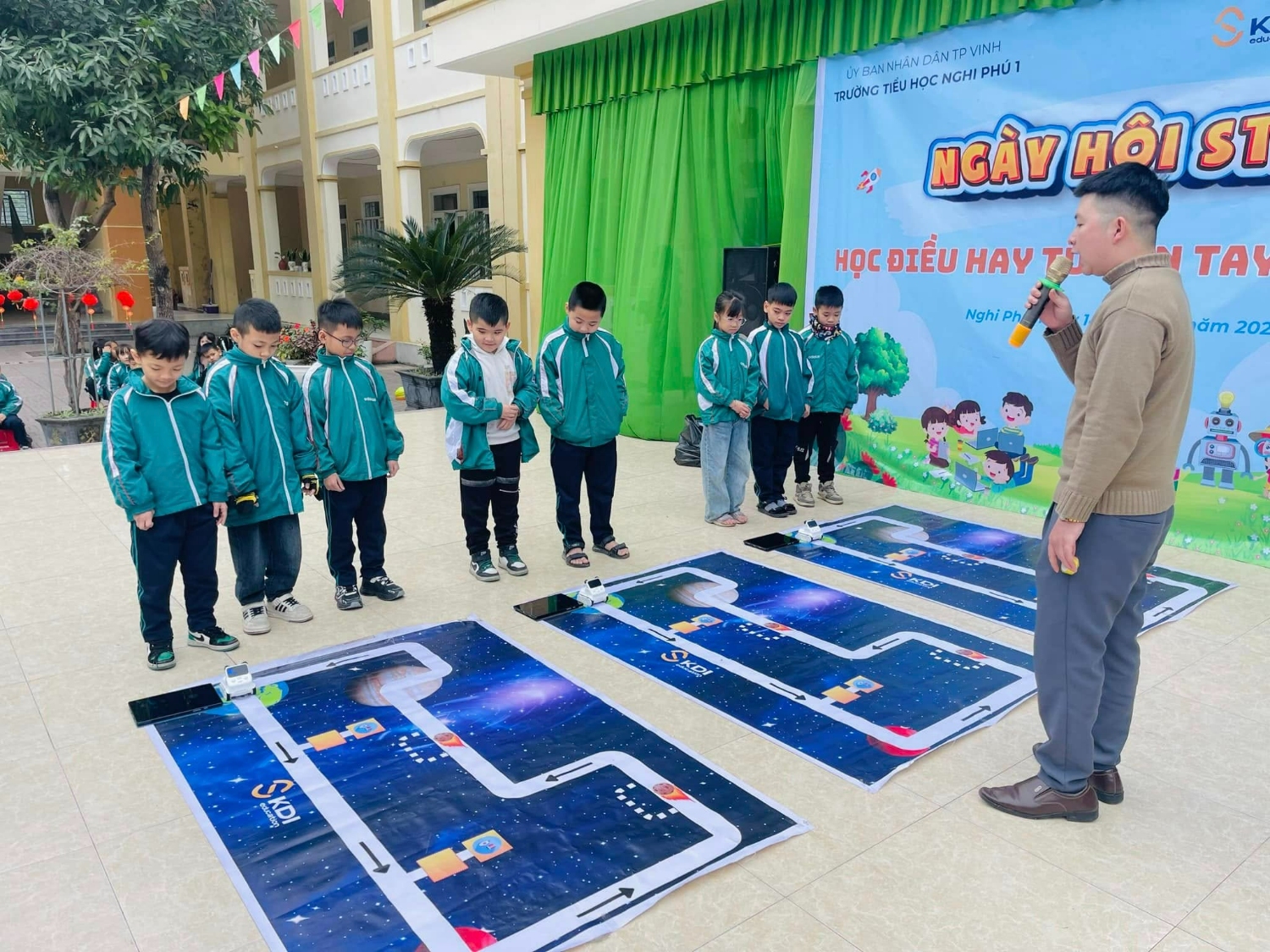 NGÀY HỘI STEM  - CÂU LẠC BỘ TIN HỌC