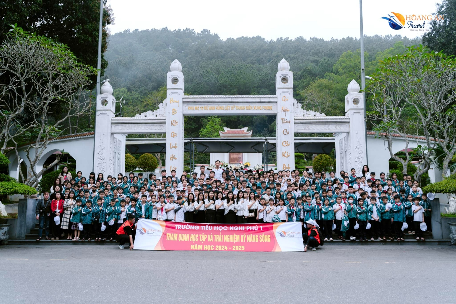 HOẠT ĐỘNG TRẢI NGHIỆM "HƯỚNG VỀ CỘI NGUỒN"